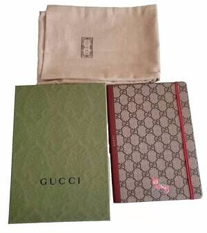 NEW GUCCI notebook set in multi